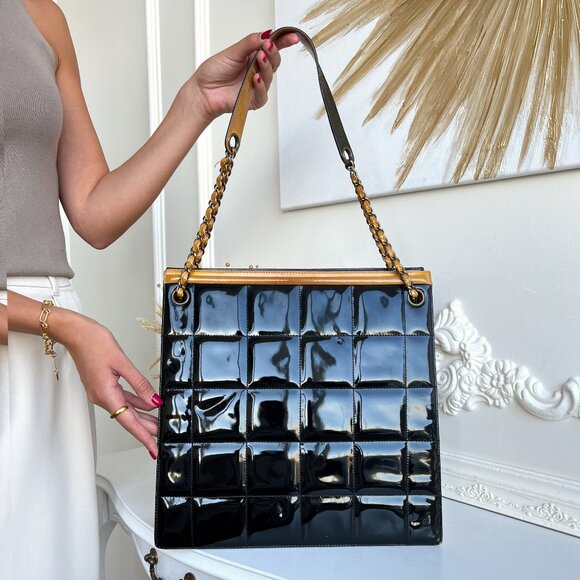 Authentic Chanel Parent Beige Black Leather Quilted Large Shoulder Bag B0796 - Picture 2 of 16